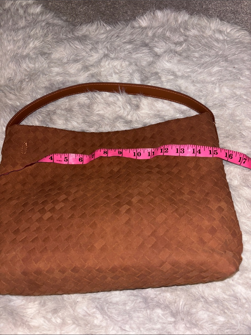 Hand made Woven tote suede Shoulder Bag in Cognac Brown - Picture 9 of 17
